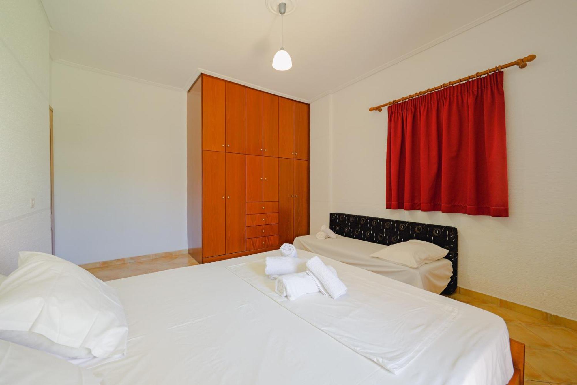Cozy Apartments Downtown Ksamil Esterno foto