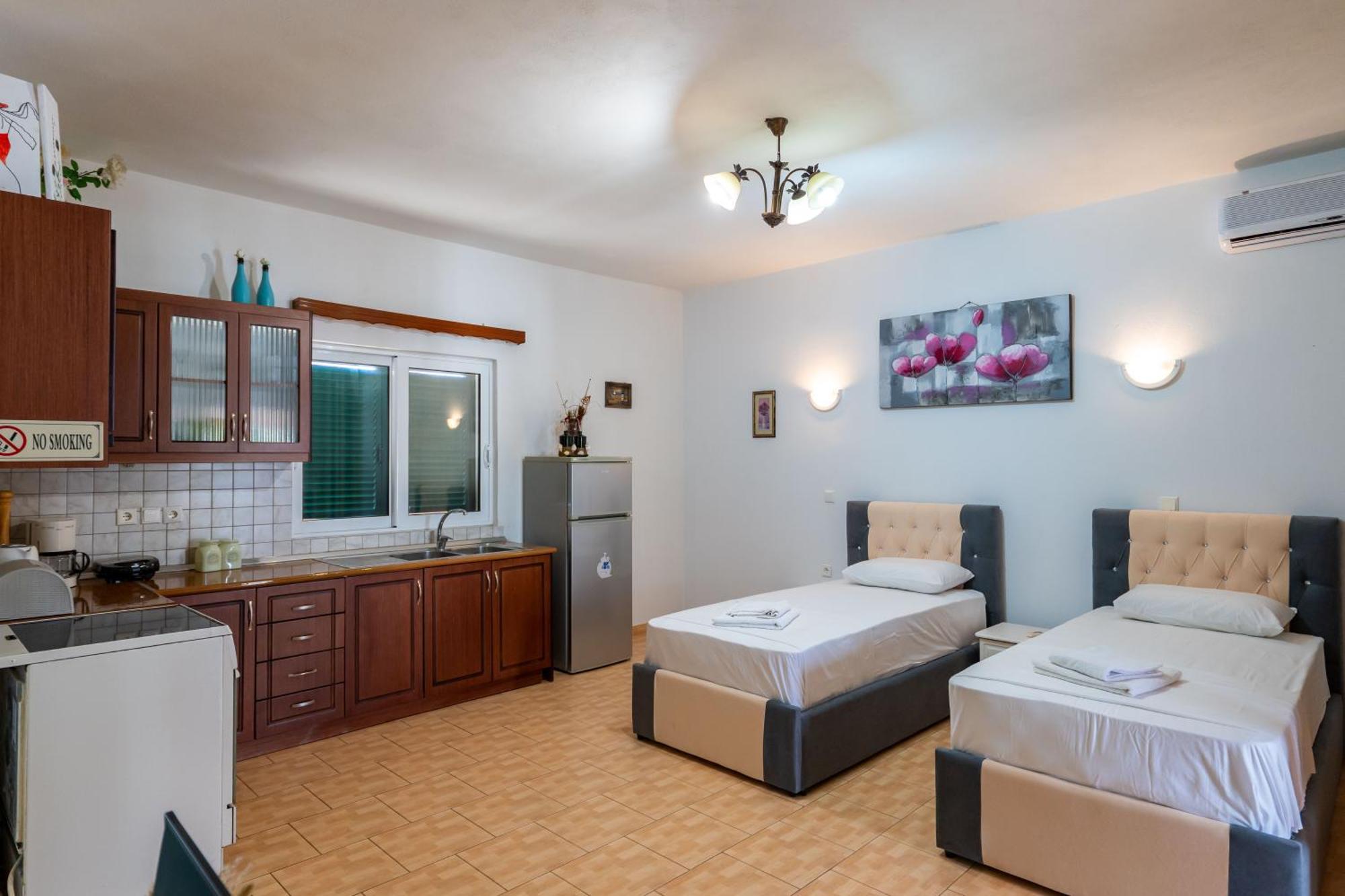 Cozy Apartments Downtown Ksamil Esterno foto