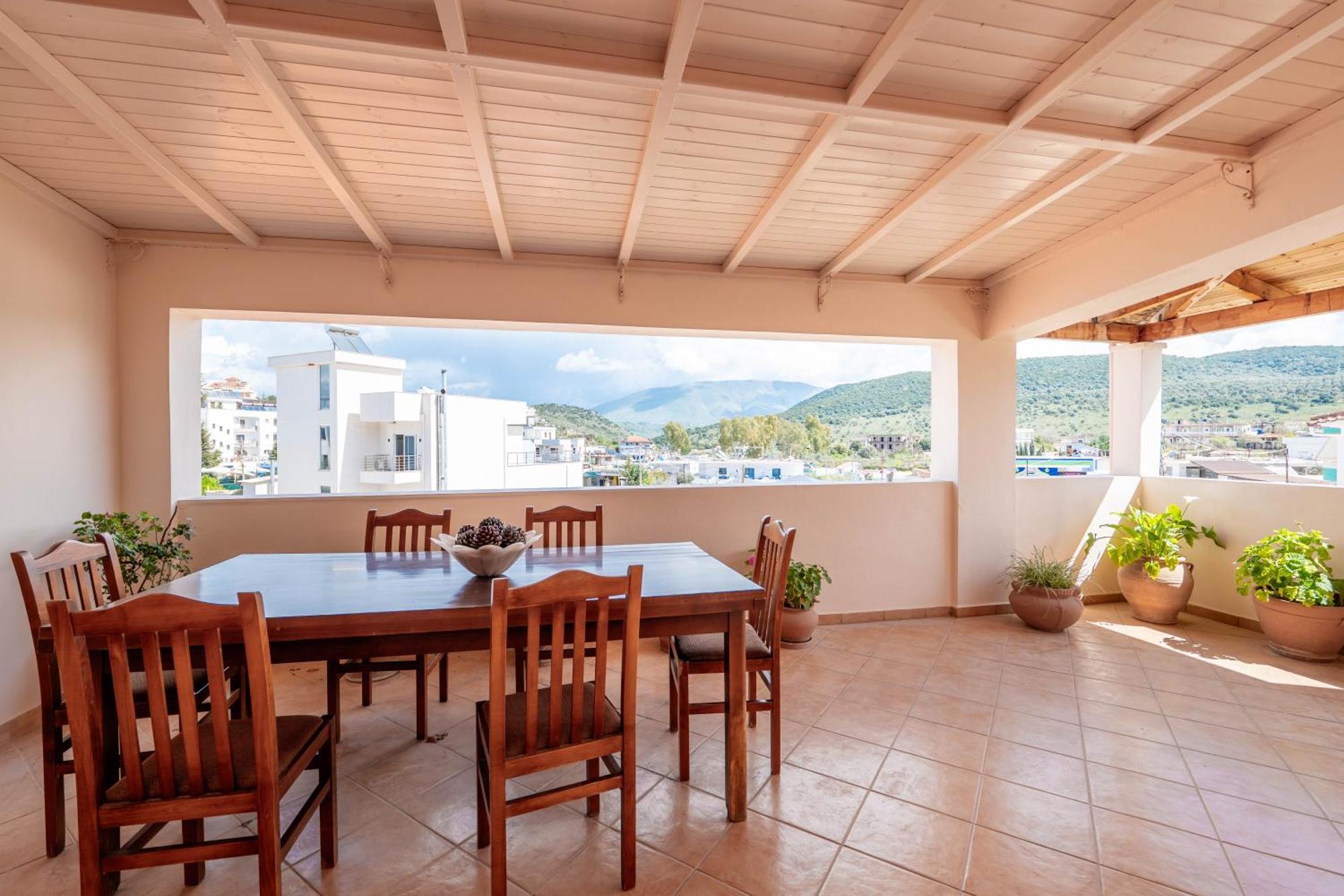 Cozy Apartments Downtown Ksamil Esterno foto